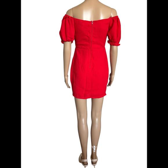 Eye-Catching Red Off-Shoulder Dress with Puff Sleeves - Picture 5 of 6